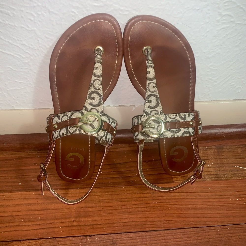 super cute guess sandals